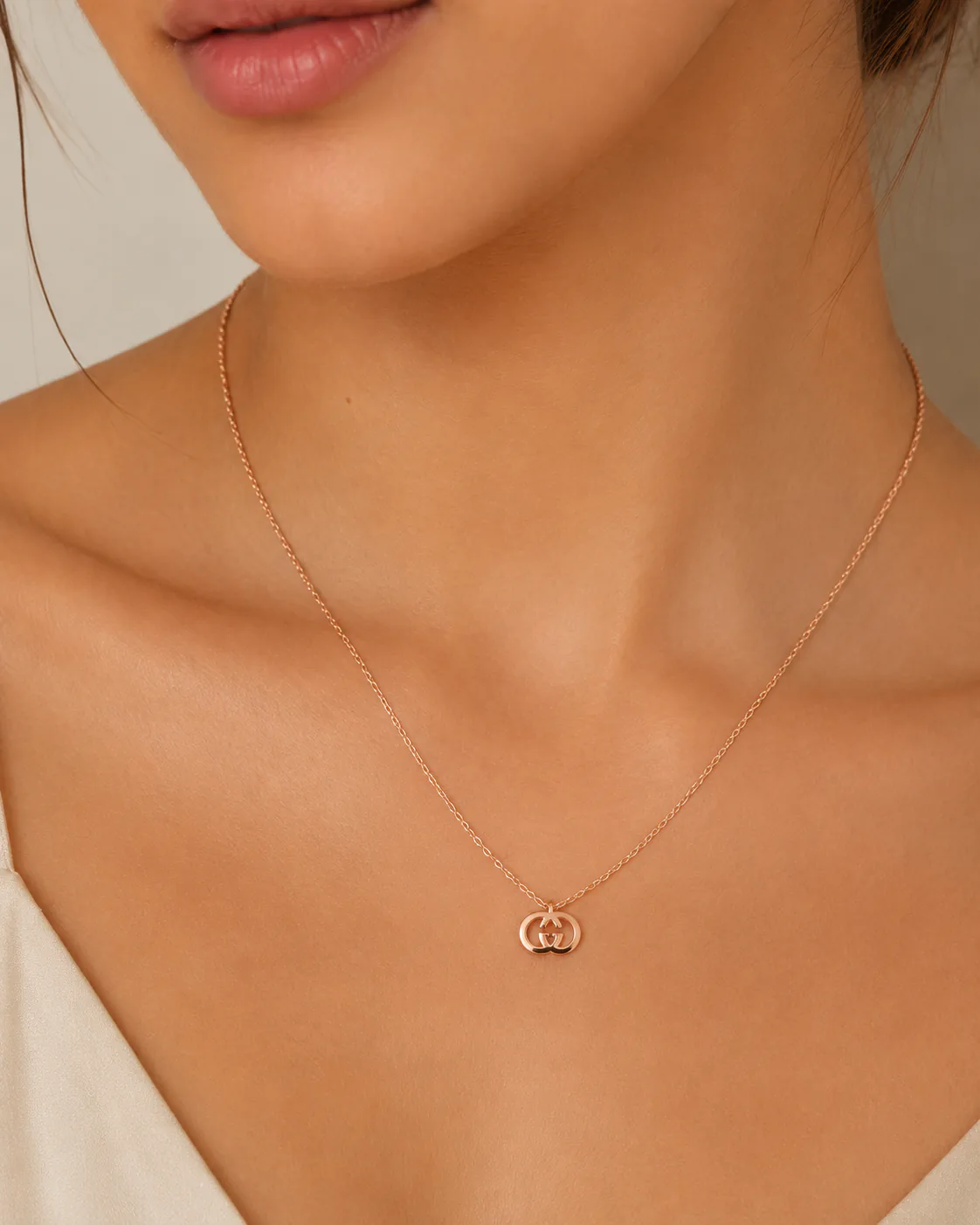 Gift-worthy jewelry detail