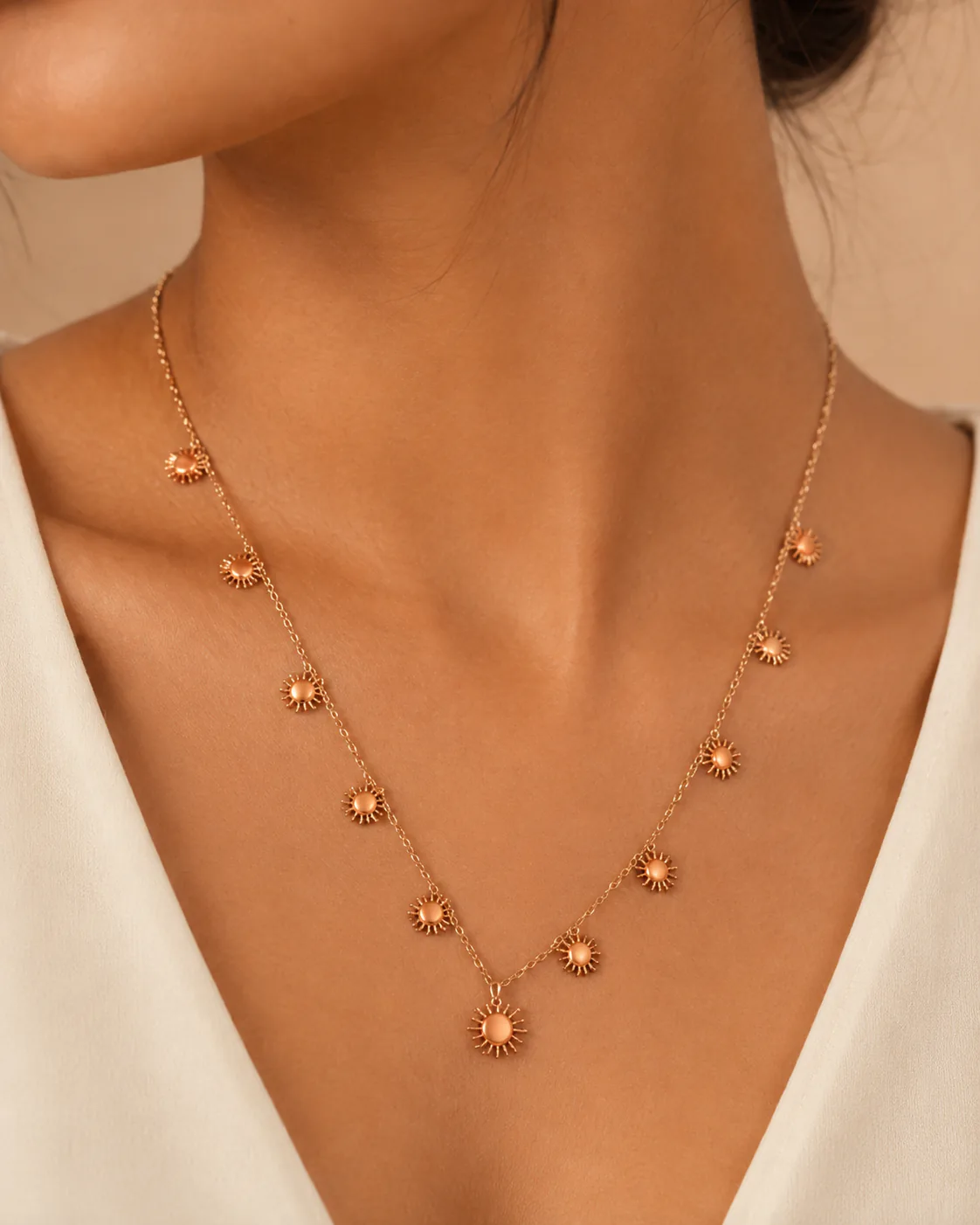 Modern gold necklace